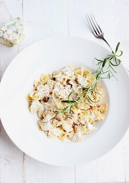 Makaron w sosie gorgonzola z rozmarynem i szybki fix