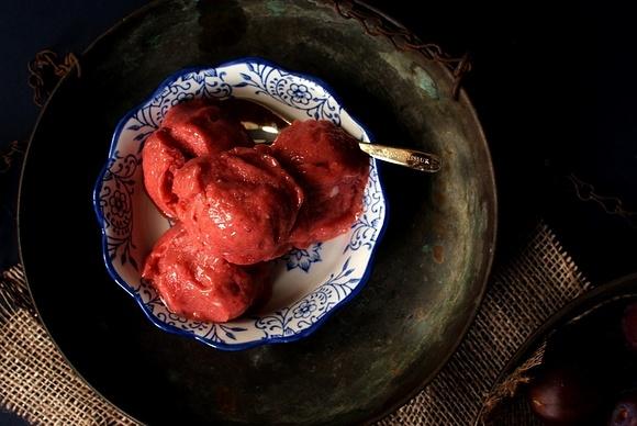 Lody ze smażonych śliwek