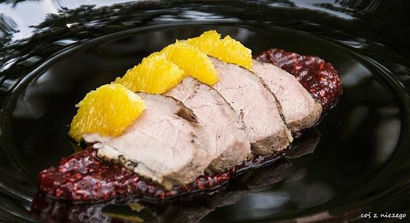 Kaczka z sosem malinowym i flambirowaną pomarańczą