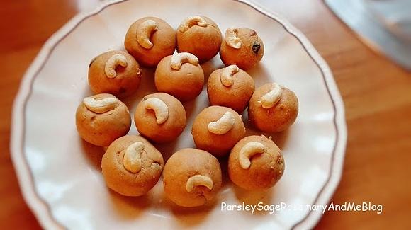 Laddu – indyjski deser z mąki besan i orzechów na Diwali