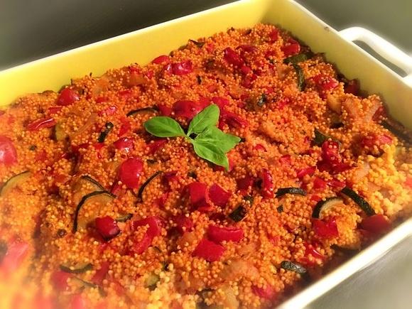 Pieczona kasza jaglana z warzywami