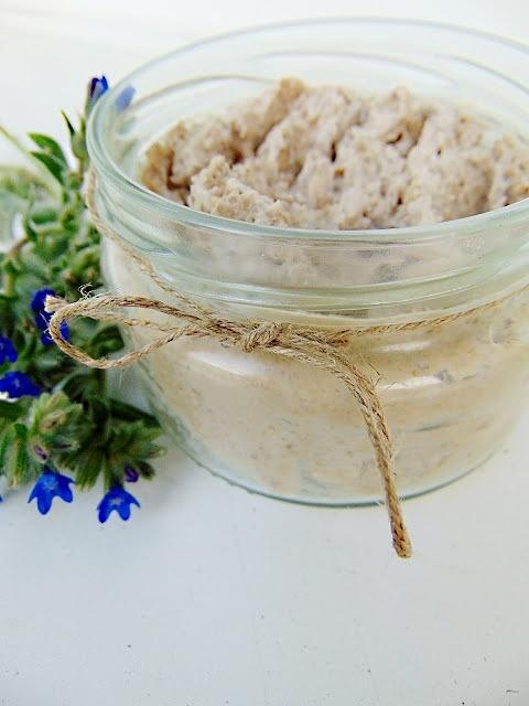 Słodka pasta słonecznikowa z cynamonem
