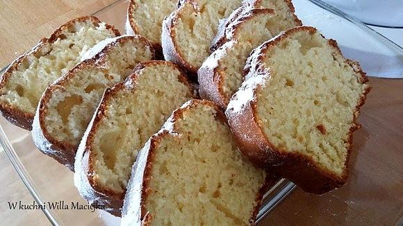 Ciasto jogurtowe - szybkie i łatwe do przygotowania