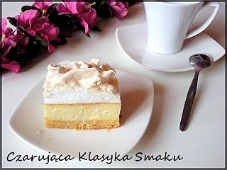 Tradycyjny sernik z bezą