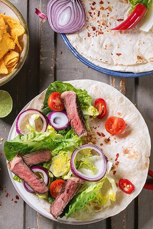 Domowa tortilla z wołowiną