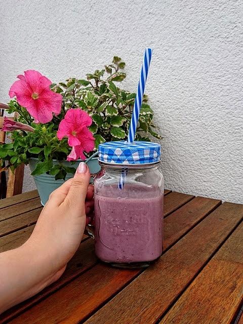 Jeżynowo-bananowe smoothie