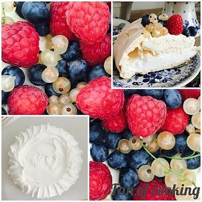 Beza Pavlova z kremem chantilly i owocami letnimi