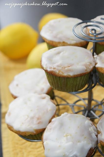 Muffiny cukiniowo-cytrynowe z lukrem cytrynowym
