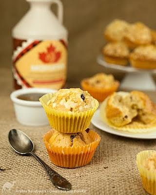 Klonowe muffinki z orzechami lub owocami