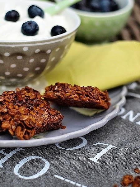 Batoniki flapjack z migdałami i płatkami owsianymi
