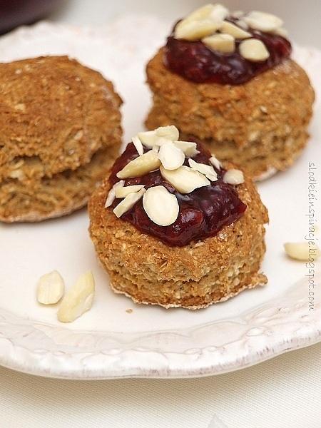 Scones owsiano-kokosowe zdrowe i sycące
