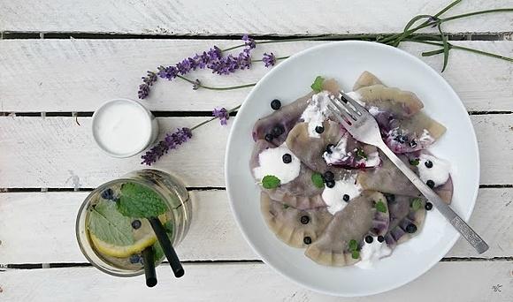 Pierogi z jagodami