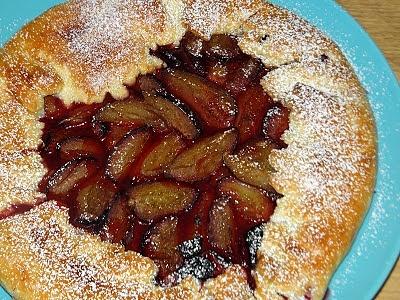 Galette ze śliwkami