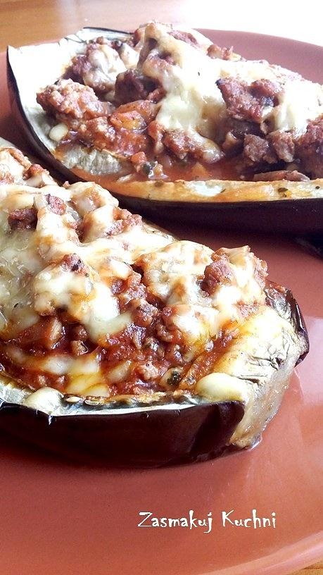 Bakłażany faszerowane sosem bolognese i pieczarkami