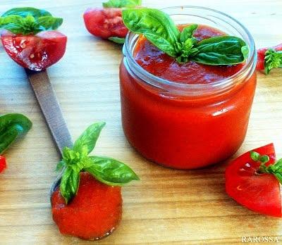 Domowy ketchup pomidorowo paprykowy