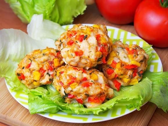 Siekane kotlety kebab z fileta pieczone