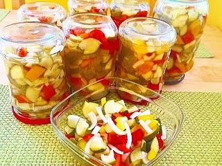 Sałatka na obiad ze słoika - przepis na gotową sałatkę