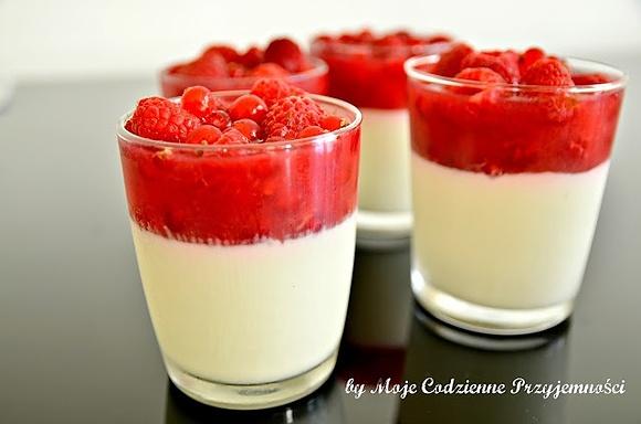 Mus mascarpone z owocową galaretką
