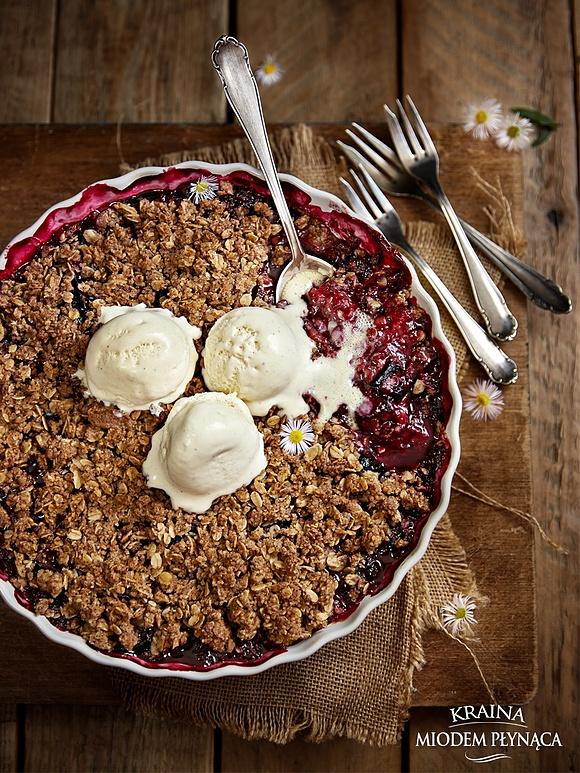 Cynamonowe crumble ze śliwkami