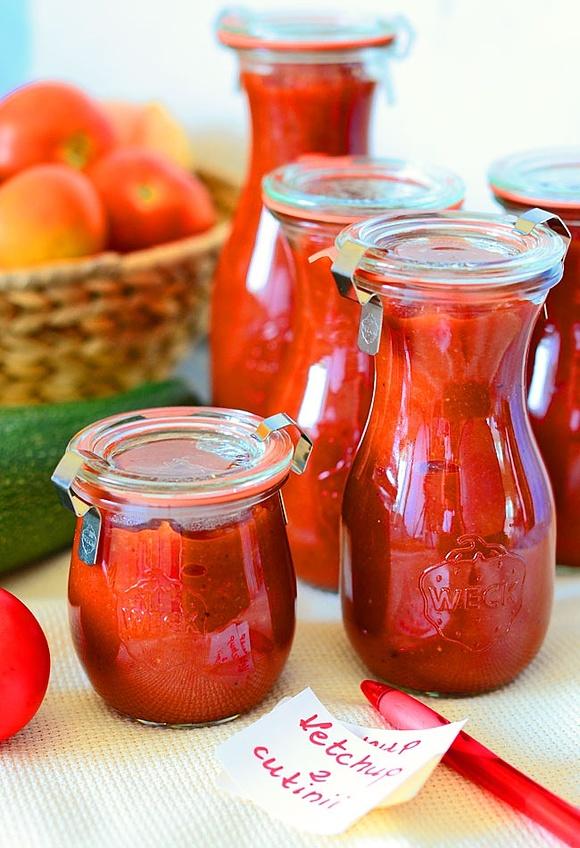 Ketchup z cukinii