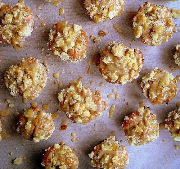 Muffinki z jabłkami i kruszonką