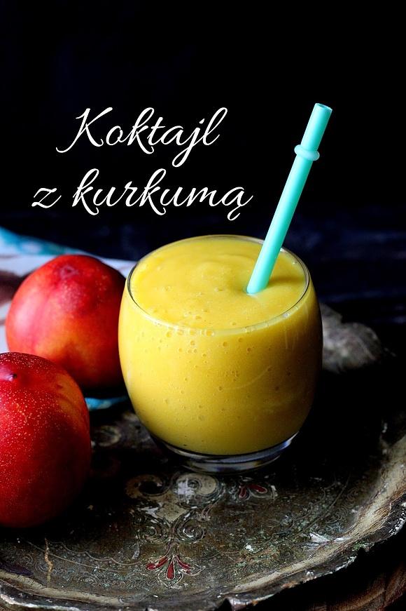 Koktajl z nektaryni, brzoskwini i kurkumy