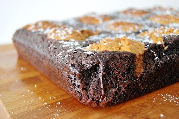 Brownies z ciasteczkami orzechowymi