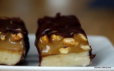 Wegańskie bezglutenowe batony snickers