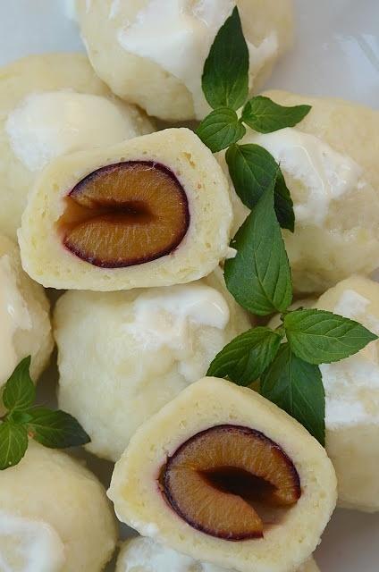 Knedle ze śliwkami