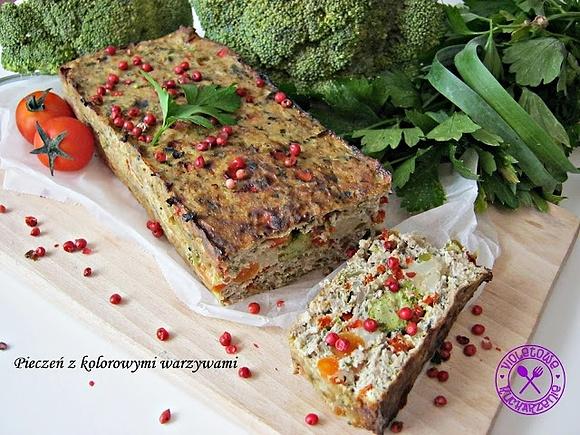 Pieczeń z warzywami i mięsem mielonym