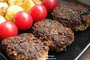 Kotlety mielone z indyka i kaszy jaglanej