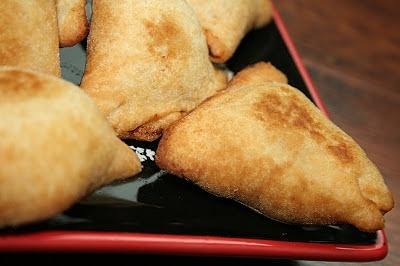 Pierożki Samosa z kuchni indyjskiej