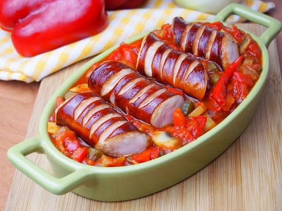 Kiełbasa w sosie cygańskim