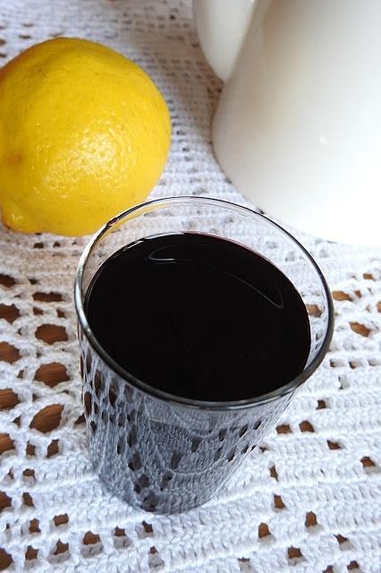 Sok z owoców czarnego bzu