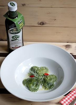Ravioli szpinakowe z dynią i orzechami włoskimi