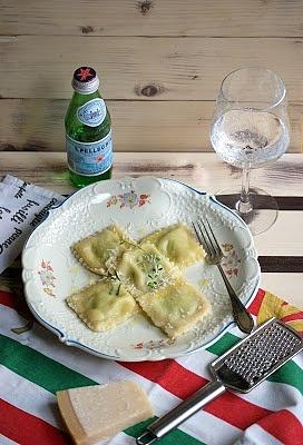 Ravioli z ricottą i szpinakiem