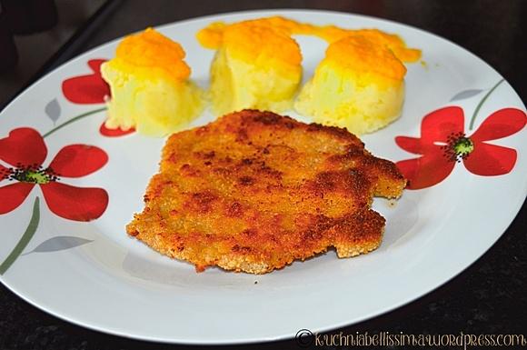 Kotlet schabowy z ziemniakami i sosem marchewkowym