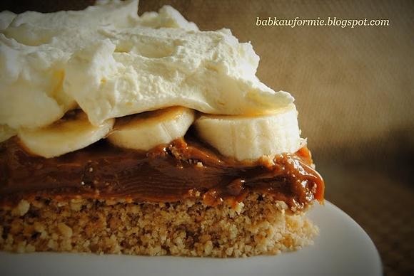 Banoffee pie - pyszny deser karmelowy na ciasteczkowym spodzie