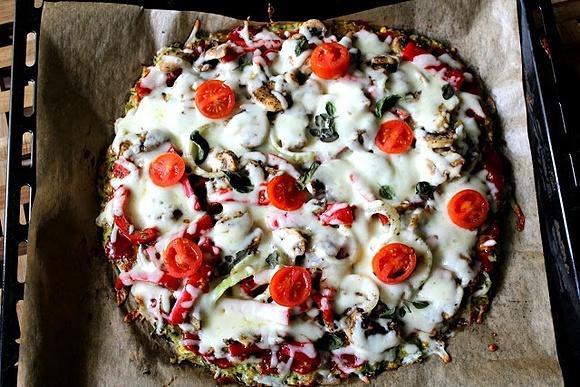 Fit pizza na spodzie z cukinii