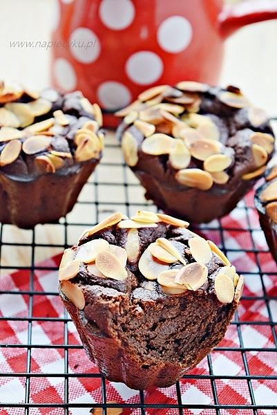 Muffiny brownie z kaszy jaglanej