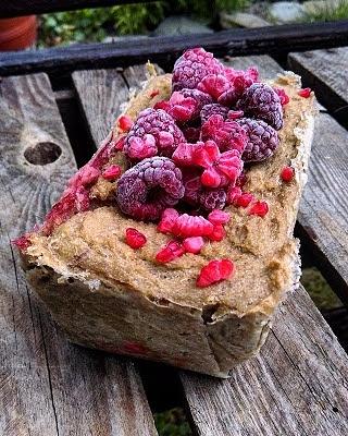 Jaglanka rabarbarowa, zdrowy deser na chłodne poranki
