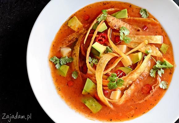 Sopa de tortilla - meksykańska zupa z tortillą