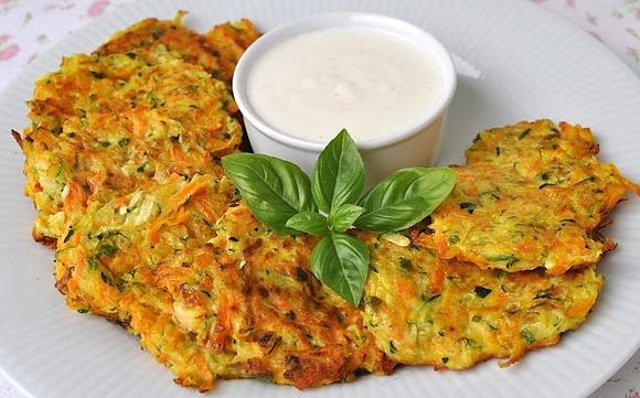 Placki z cukinii i marchewki