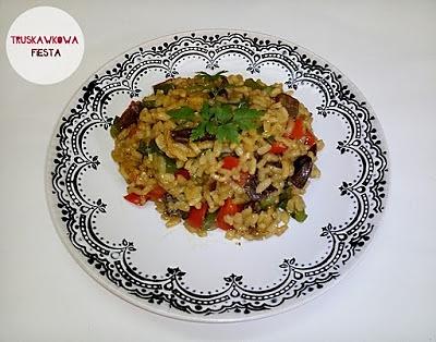 Risotto z papryką i suszonymi grzybami