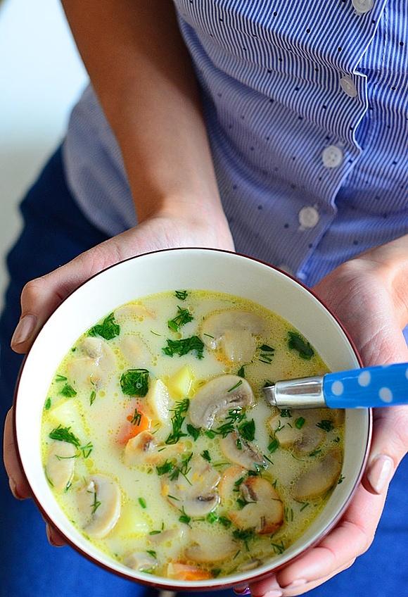Zupa pieczarkowa najlepsza na świecie z wersją fit