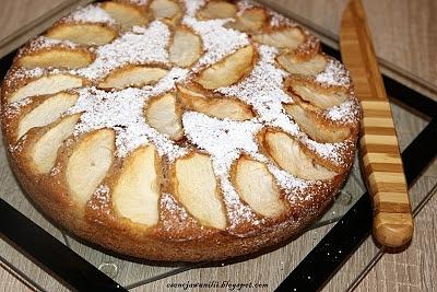 Ciasto cynamonowe z jabłkami
