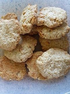 Ciasteczka arachidowe bez cukru i glutenu