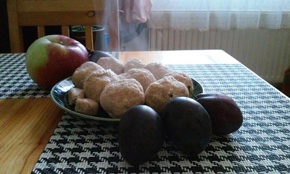 Bezglutenowe knedle leniwe ze śliwkami