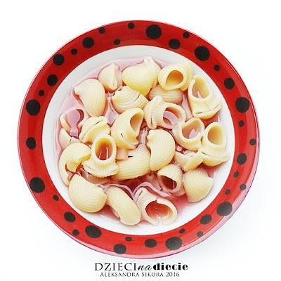 Zupa owocowa z makaronem na lato