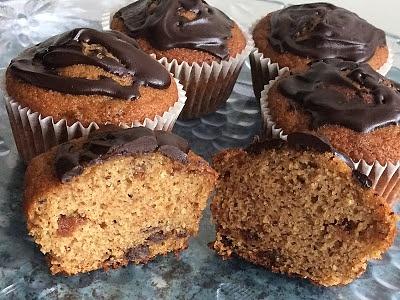 Muffiny z daktylami